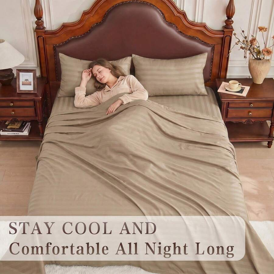 Fitted Sheet Deep - مجموعة أغطية سرير مخططة للتبريد مقاس